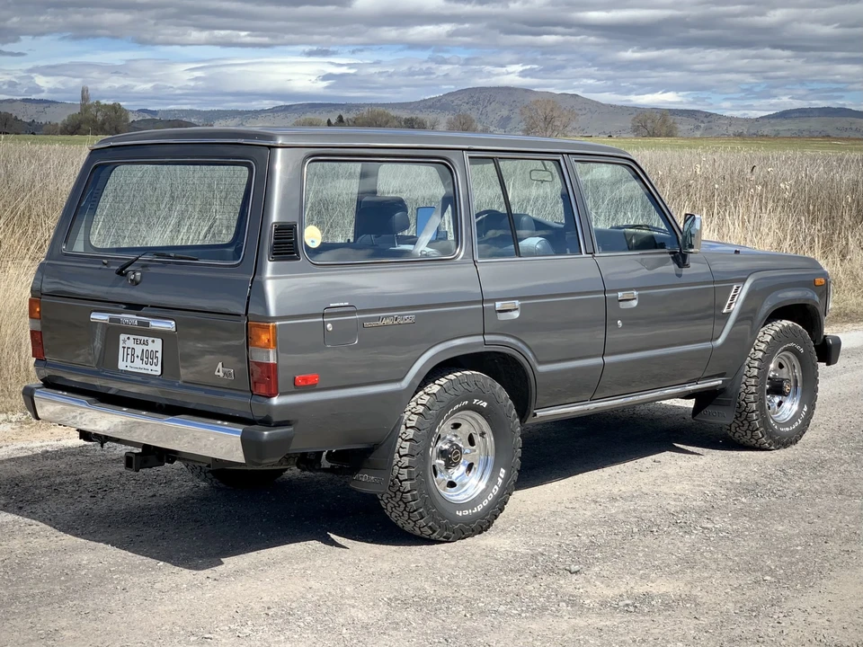 1989 Toyota J60 Land Cruiser - Image 17 of 31