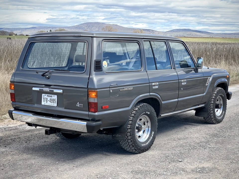 1989 Toyota J60 Land Cruiser - Image 16 of 31