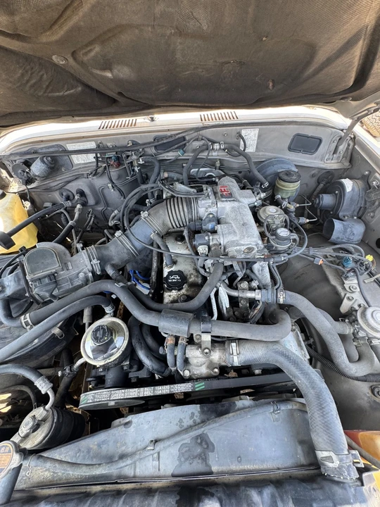1989 Toyota J60 Land Cruiser - Image 9 of 23