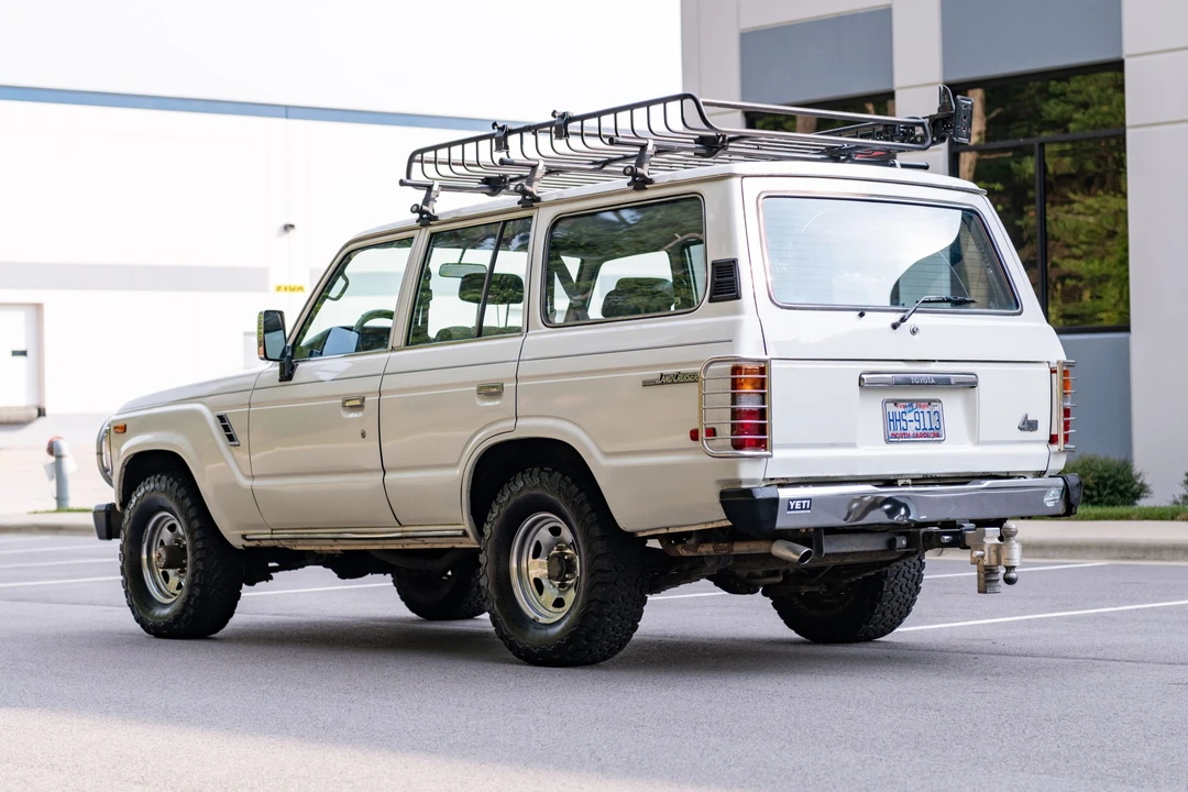 1989 Toyota J60 Land Cruiser - Image 3 of 31