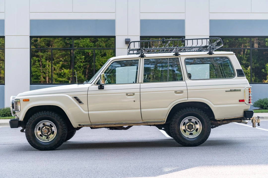1989 Toyota J60 Land Cruiser - Image 2 of 31