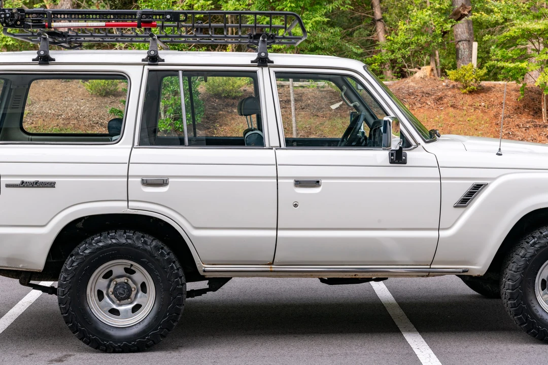 1989 Toyota J60 Land Cruiser - Image 14 of 31
