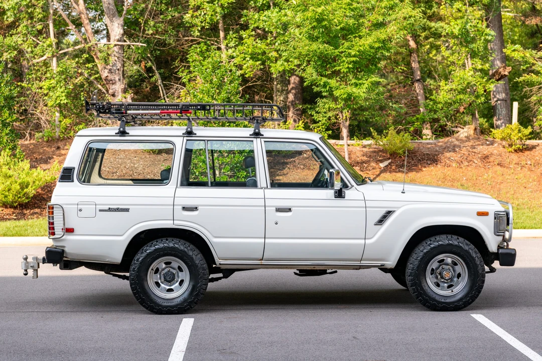 1989 Toyota J60 Land Cruiser - Image 6 of 31