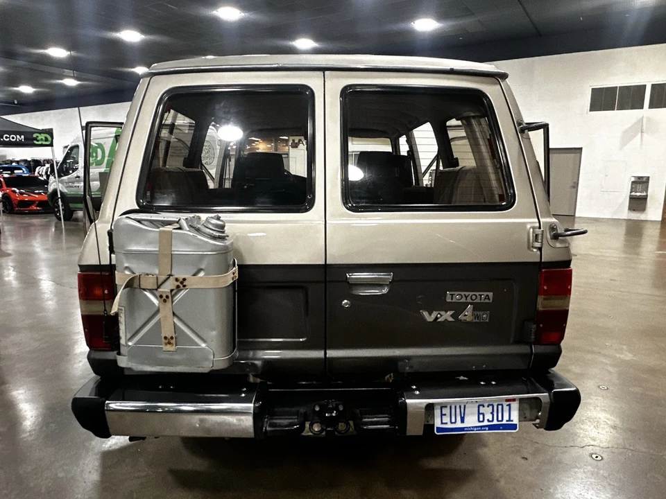 1989 Toyota J60 Land Cruiser - Image 17 of 31