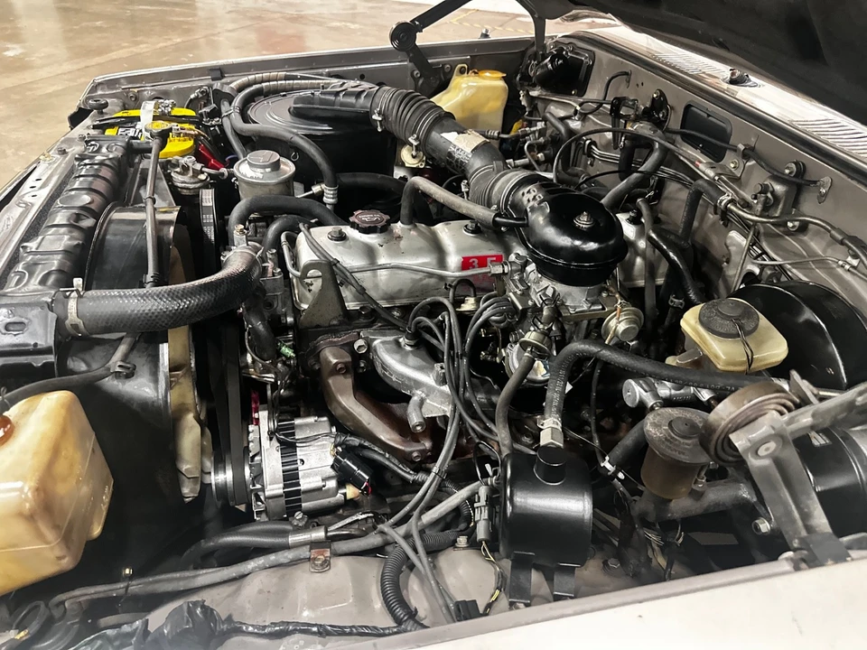 1989 Toyota J60 Land Cruiser - Image 25 of 31