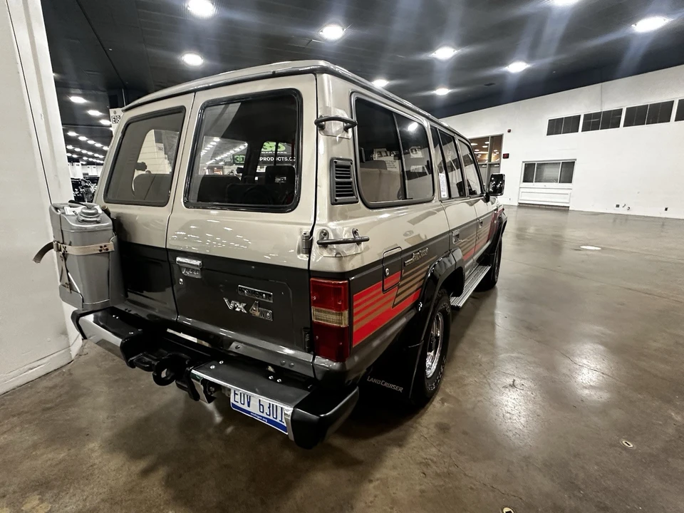 1989 Toyota J60 Land Cruiser - Image 8 of 31