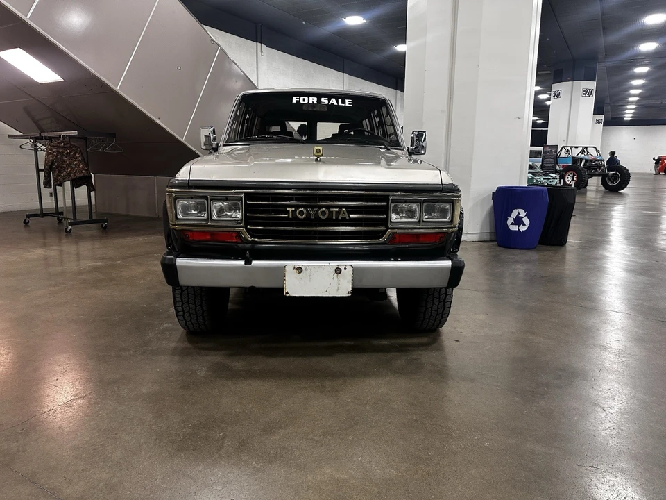 1989 Toyota J60 Land Cruiser - Image 2 of 31