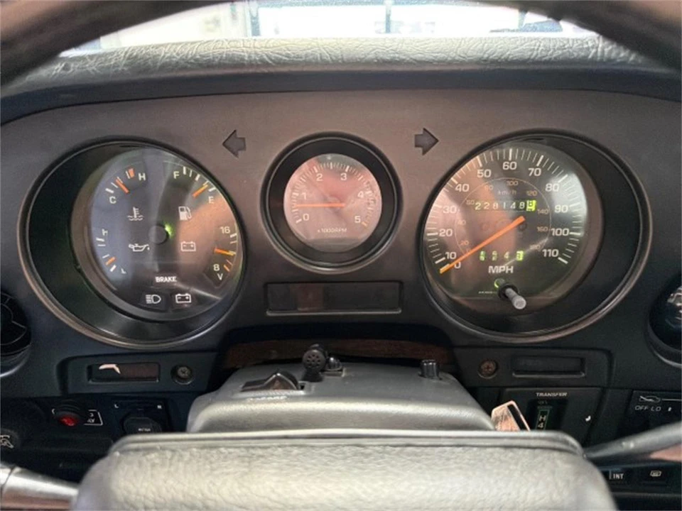 1989 Toyota J60 Land Cruiser - Image 21 of 31