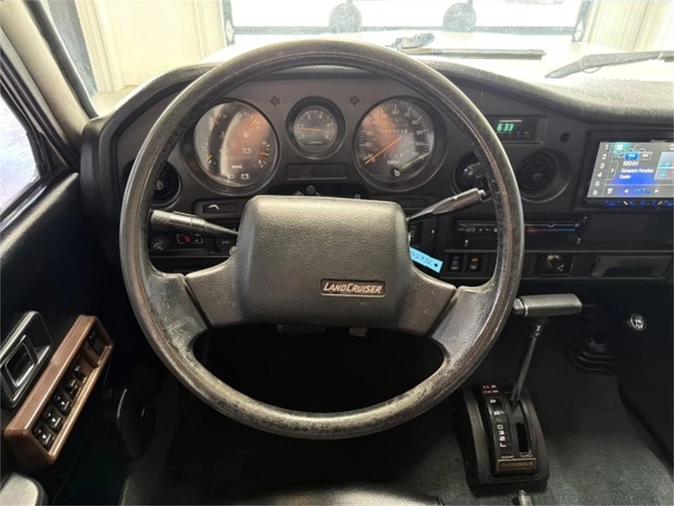 1989 Toyota J60 Land Cruiser - Image 18 of 31