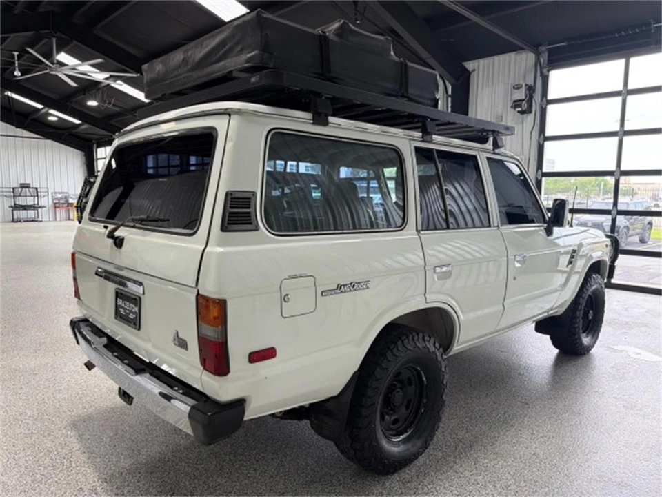 1989 Toyota J60 Land Cruiser - Image 3 of 31