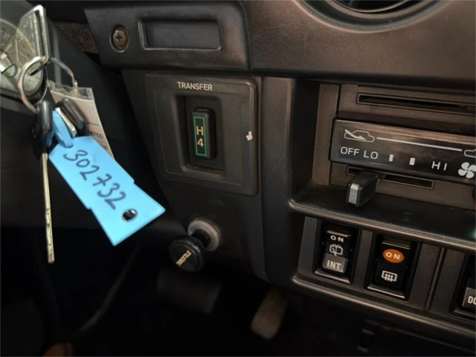 1989 Toyota J60 Land Cruiser - Image 27 of 31