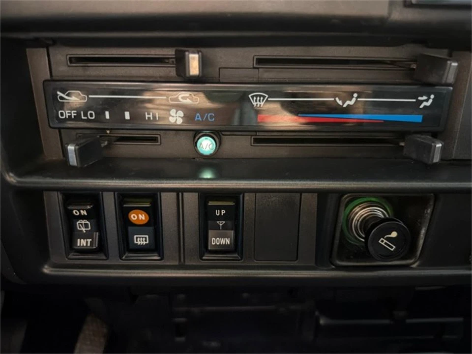 1989 Toyota J60 Land Cruiser - Image 28 of 31