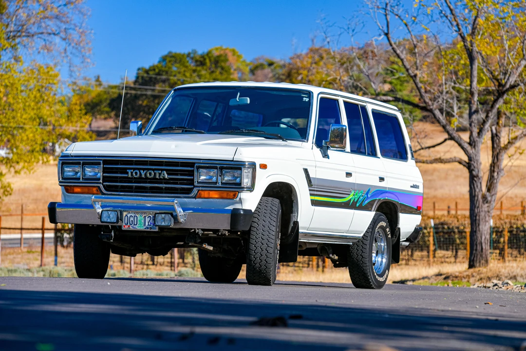 1989 Toyota J60 Land Cruiser - Image 9 of 31