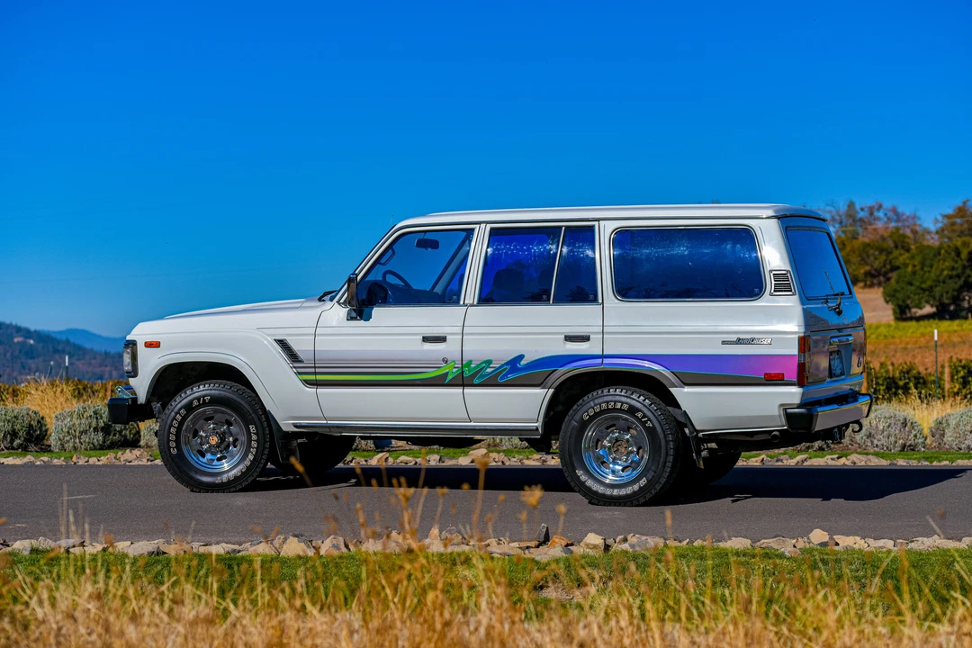 1989 Toyota J60 Land Cruiser - Image 3 of 31