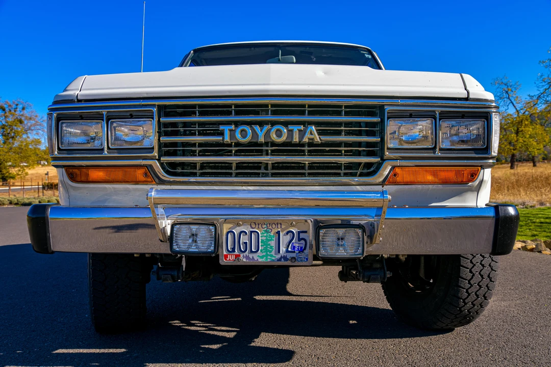1989 Toyota J60 Land Cruiser - Image 6 of 31