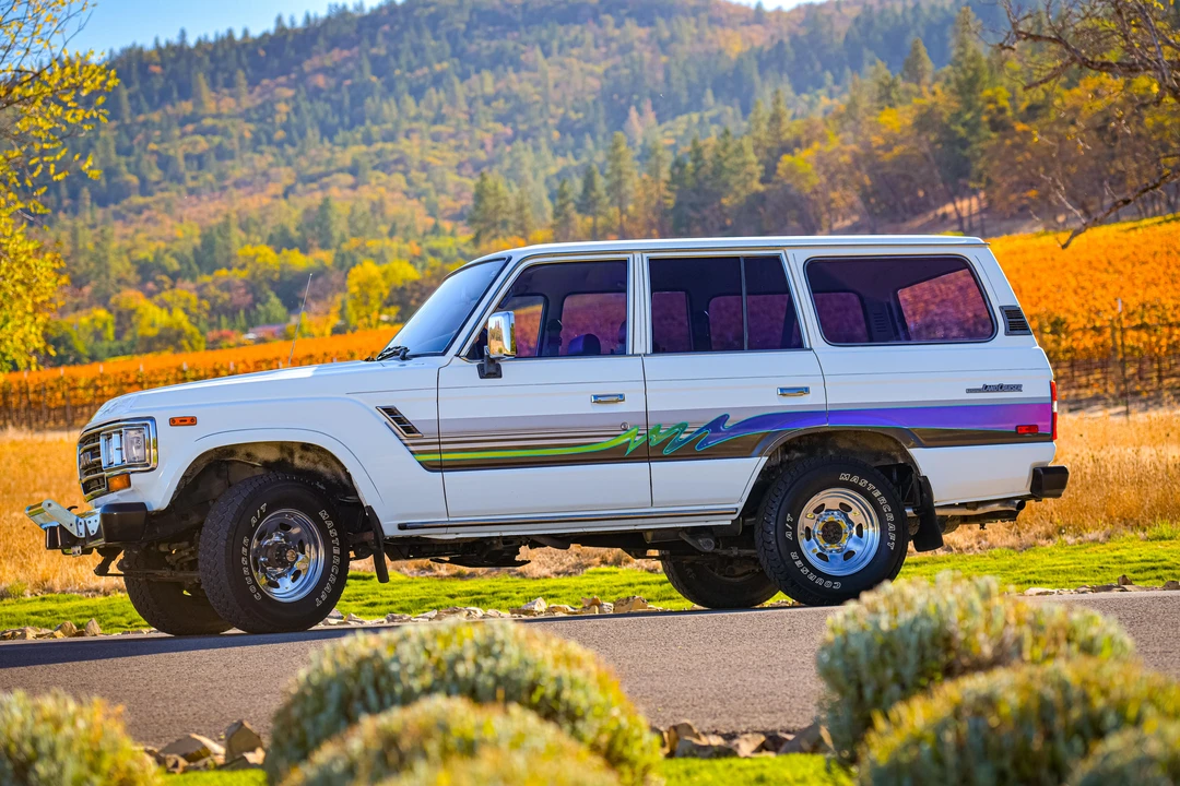 1989 Toyota J60 Land Cruiser - Image 13 of 31