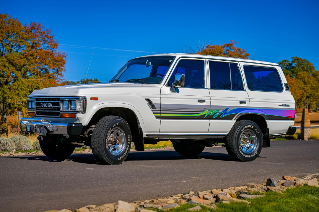 1989 Toyota J60 Land Cruiser - Image 11 of 31