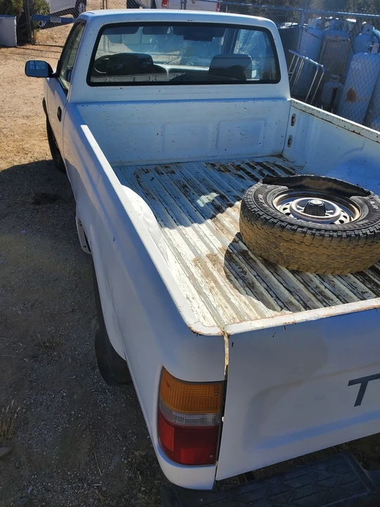 1989 Toyota Hilux 4th Gen - Image 3 of 6