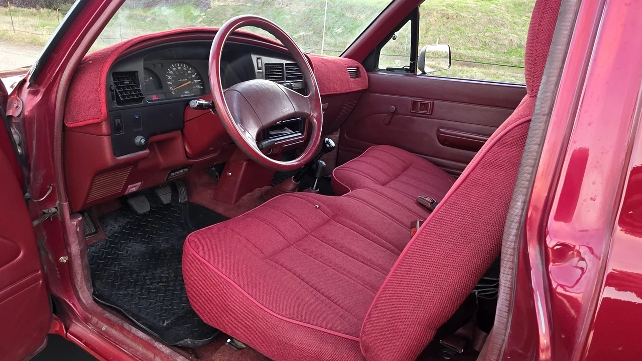 1989 Toyota Hilux 5th Gen - Image 8 of 10