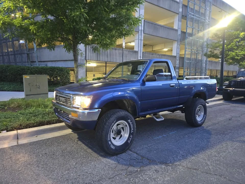 1989 Toyota Dolphin - Image 5 of 13