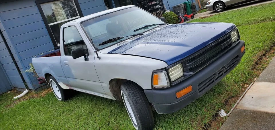 1989 Toyota Tacoma - Image 4 of 6
