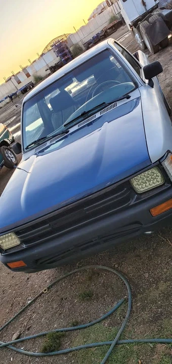 1989 Toyota Tacoma - Image 5 of 6