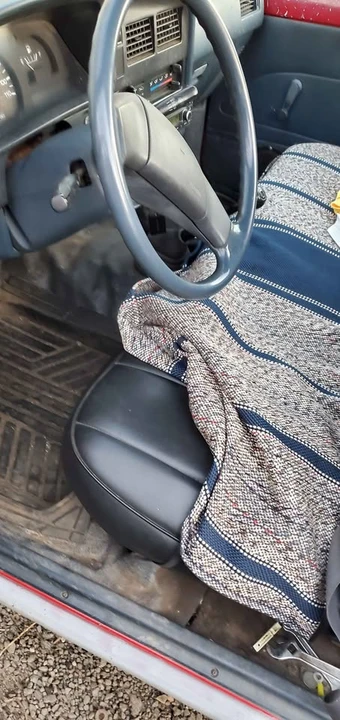 1989 Toyota Tacoma - Image 2 of 6