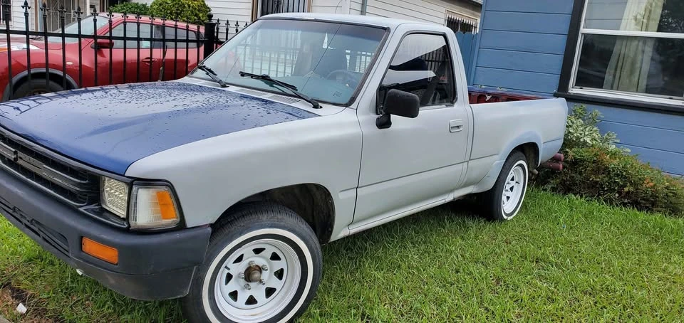 1989 Toyota Tacoma - Image 3 of 6