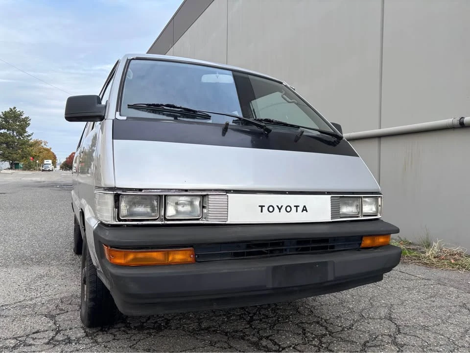 1989 Toyota HiAce 3rd Gen - Image 7 of 19