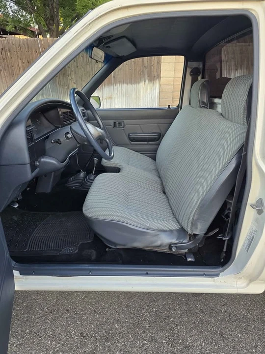 1989 Toyota Dolphin - Image 14 of 17