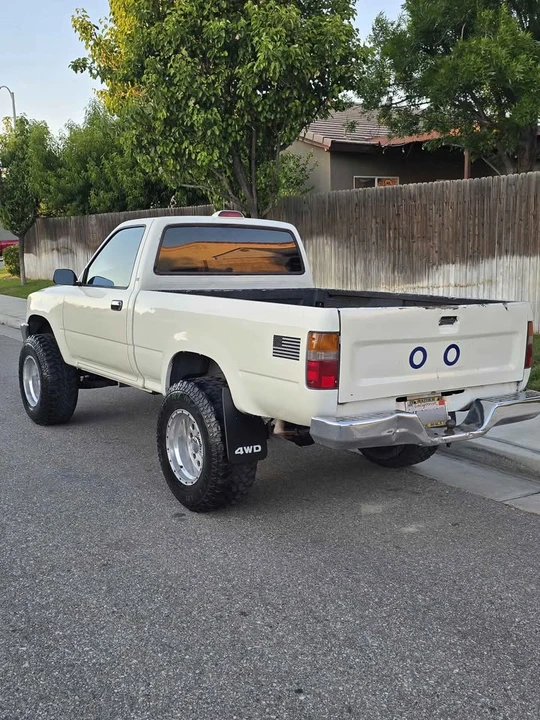 1989 Toyota Dolphin - Image 5 of 17