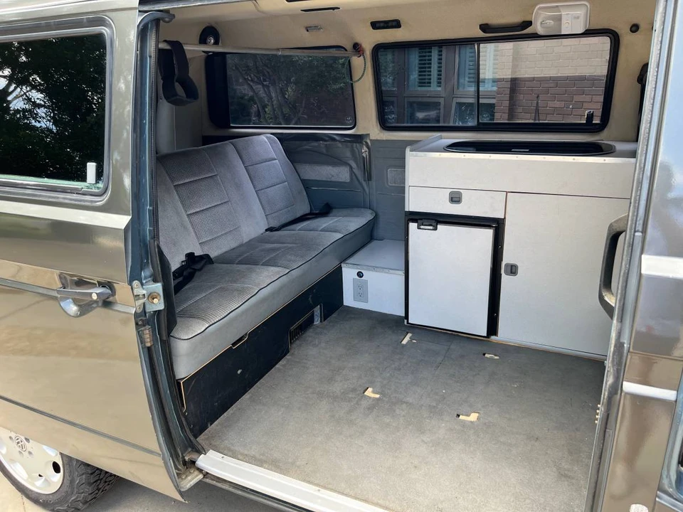 1989 Volkswagen Vanagon - Image 13 of 14