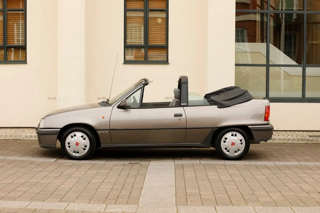 1989 Vauxhall - Image 2 of 30