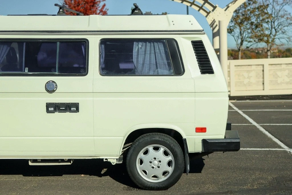 1989 Volkswagen EuroVan - Image 5 of 12