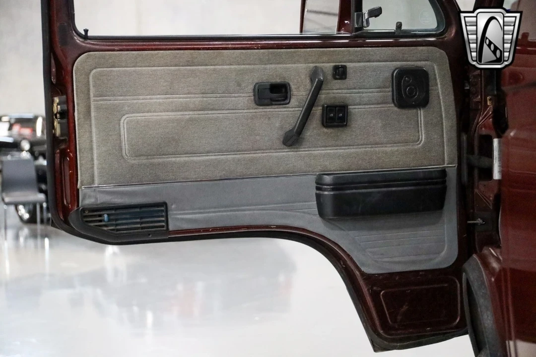 1989 Volkswagen EuroVan - Image 18 of 21