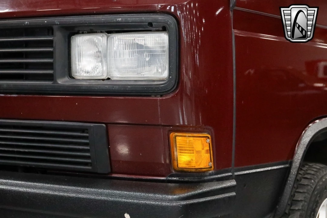 1989 Volkswagen EuroVan - Image 10 of 21
