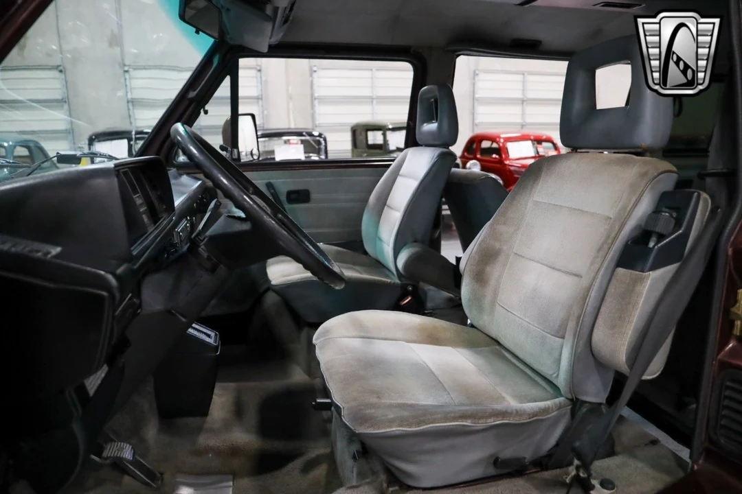 1989 Volkswagen EuroVan - Image 19 of 21
