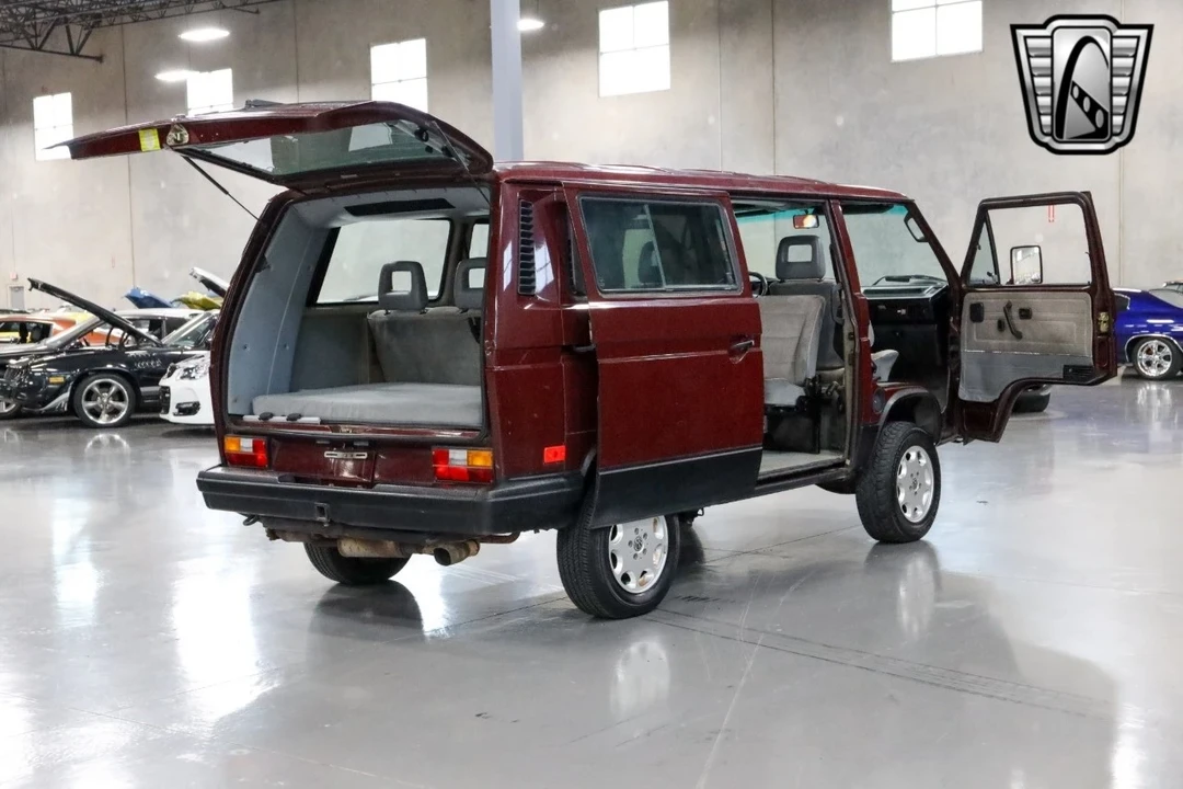 1989 Volkswagen EuroVan - Image 13 of 21
