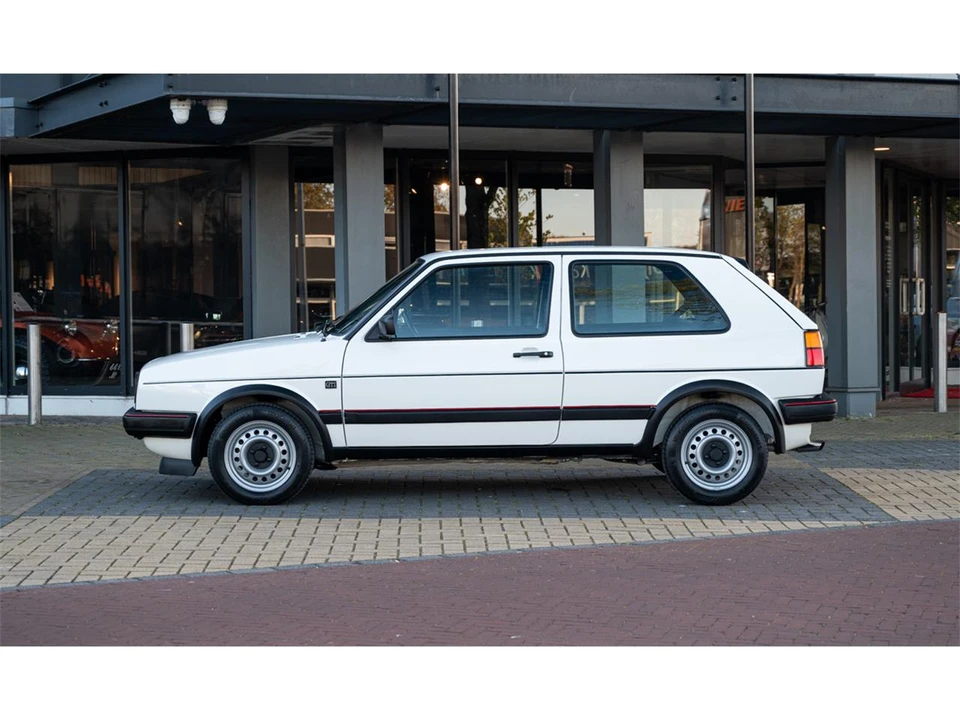 1989 Volkswagen GTI Mk2 - Image 4 of 11