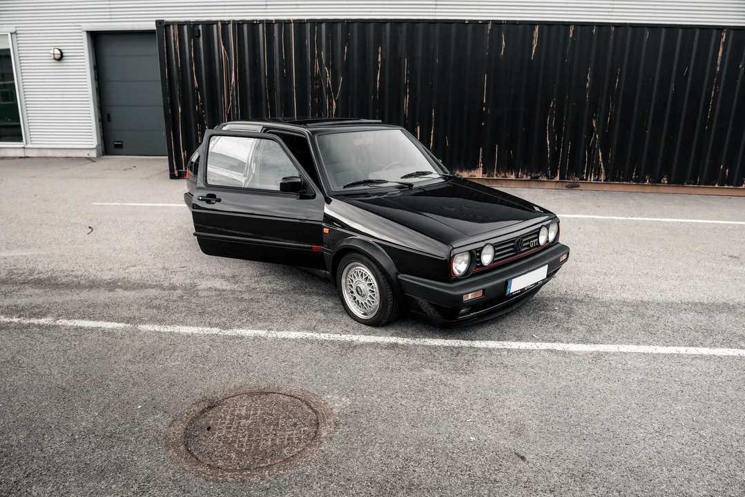 1989 Volkswagen GTI Mk2 - Image 10 of 31