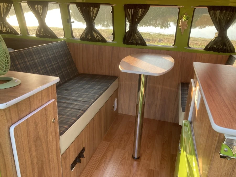 1989 Volkswagen Bay-Window Bus - Image 11 of 11