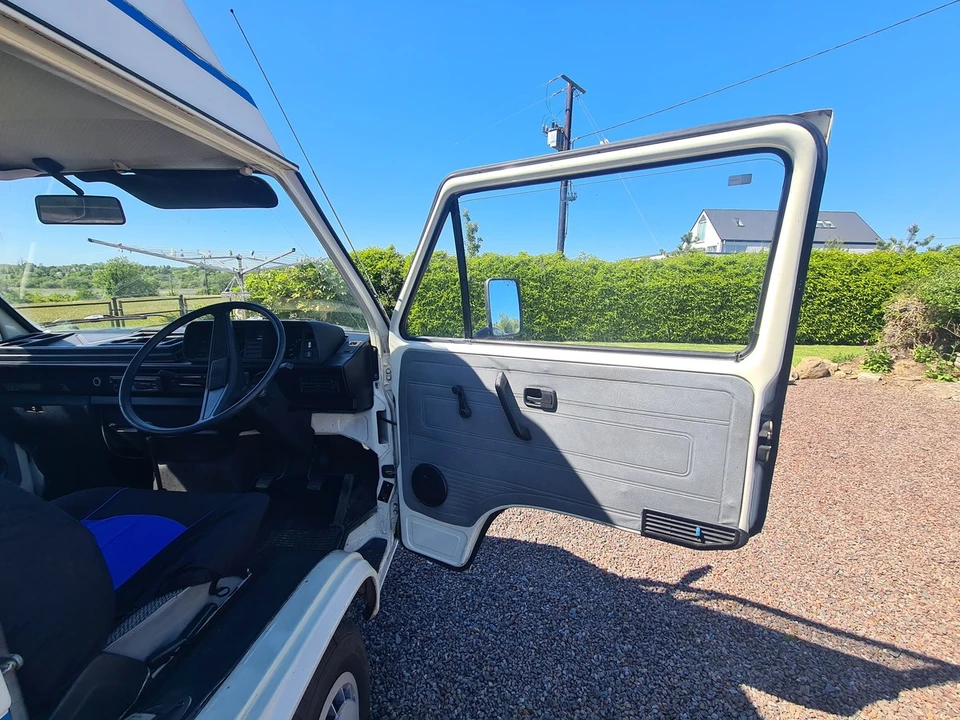 1989 Volkswagen Vanagon - Image 14 of 30