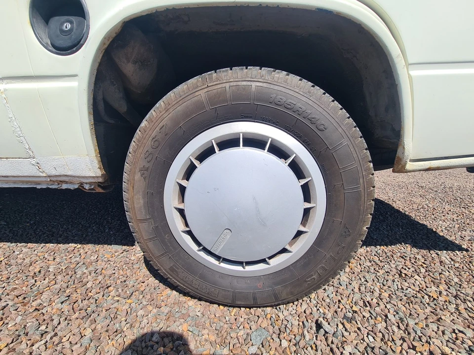 1989 Volkswagen Vanagon - Image 11 of 30