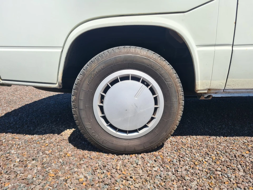 1989 Volkswagen Vanagon - Image 10 of 30