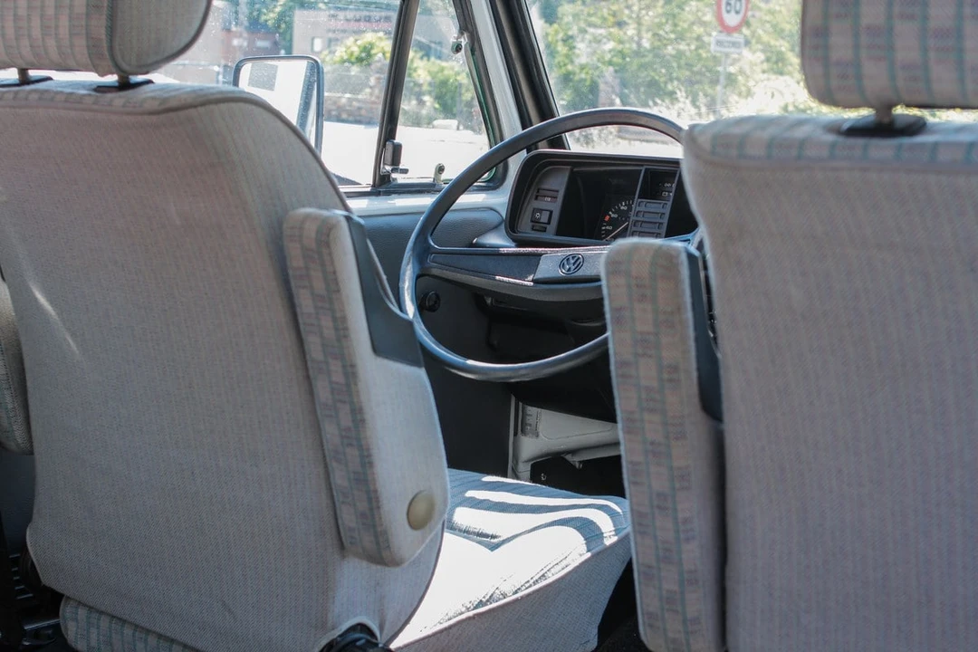 1989 Volkswagen Vanagon - Image 17 of 31