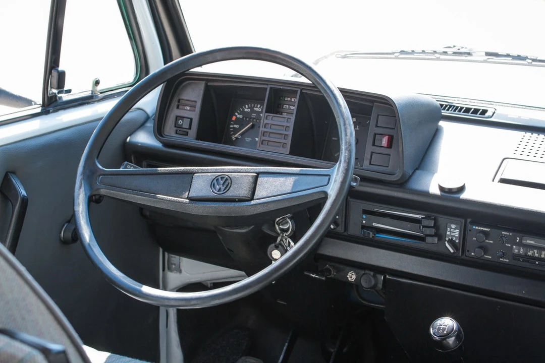 1989 Volkswagen Vanagon - Image 9 of 31