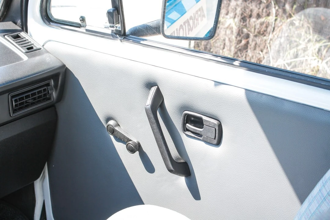 1989 Volkswagen Vanagon - Image 24 of 31