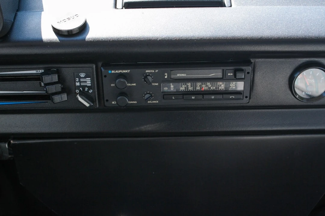 1989 Volkswagen Vanagon - Image 25 of 31