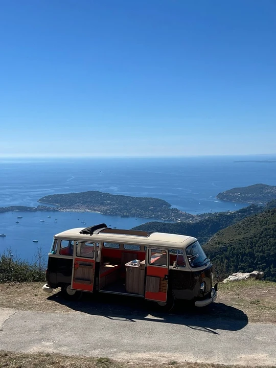 1989 Volkswagen Vanagon - Image 14 of 30