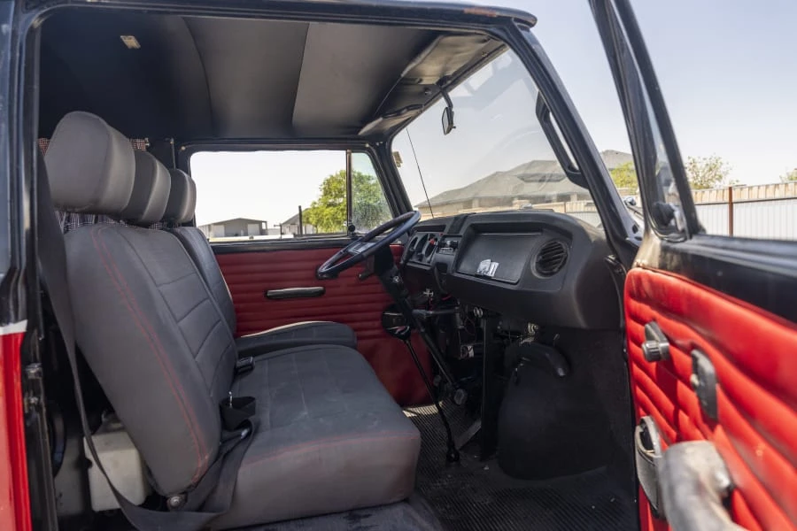 1989 Volkswagen Bay-Window Bus - Image 16 of 19